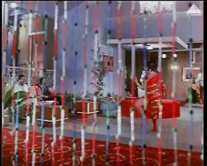 Nilavu Neram - ANNAI ORU AALAYAM (1979)