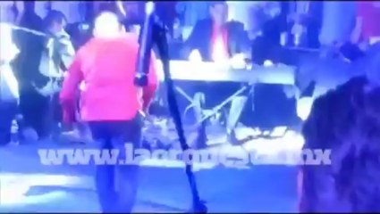 Mario Garcia toma fotos a Espinoza Paz.mov