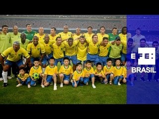 Bebeto, Careca e outros ex jogadores brasileiros se reencontram em Pequim