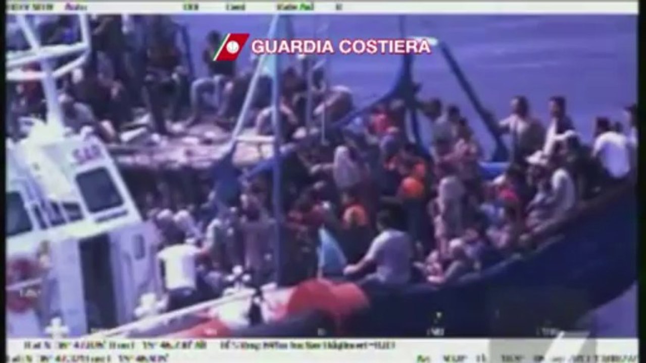 Imigrantes chegam à Itália mesmo após tragédia de Lampedusa