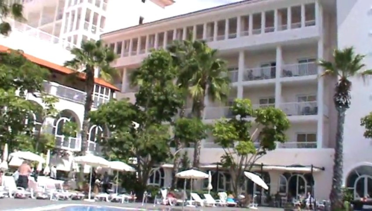 Riu Palace Madeira 4,5 Sterne Canico de Baixo Hotel Palmen Meer Strand Gehweg Pool Schwimmbad