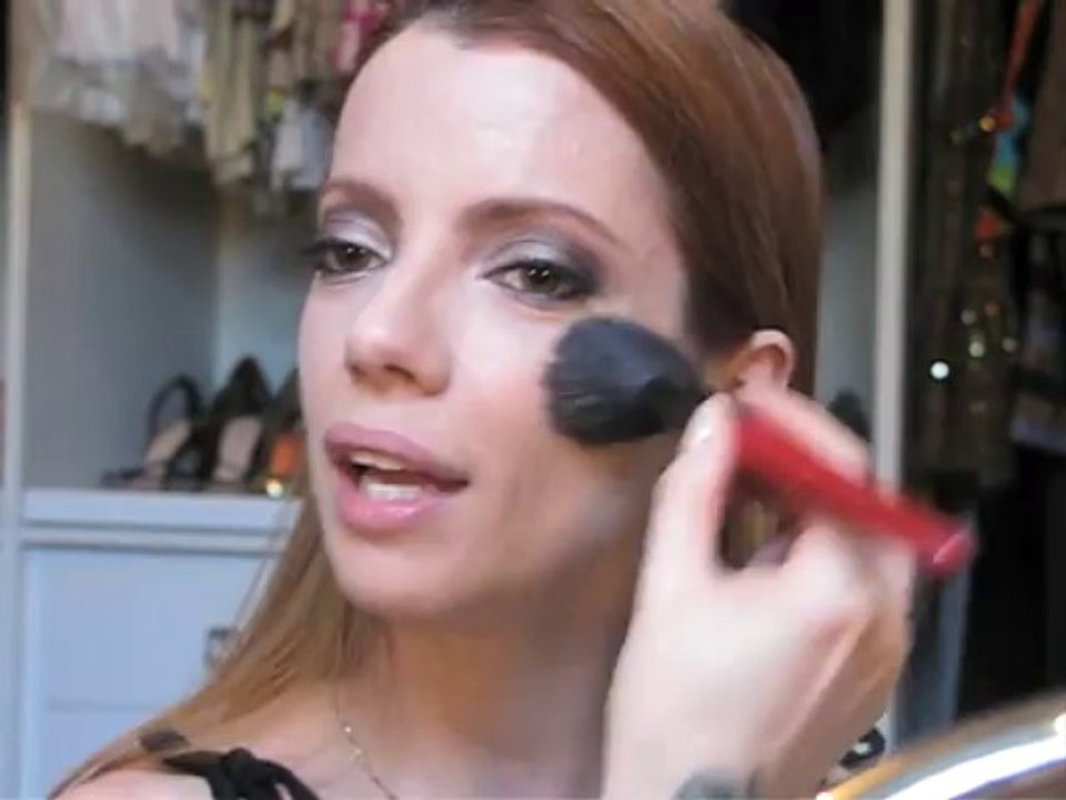 Julia Petit Passo a Passo Fernanda Lima Maquiagem Pt2
