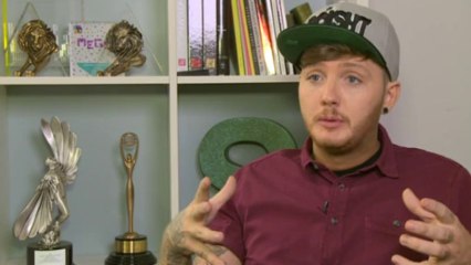 James Arthur: Miley's got it so she should "flaunt it!"