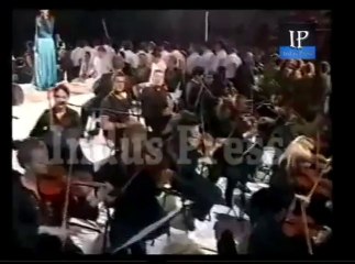 Bosnian Girl recites Urdu Nasheed (Ya Mustafa)