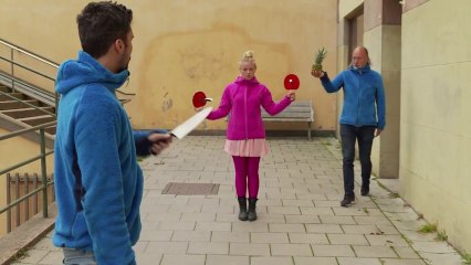 Faire du Ping-Pong avec des couteaux
