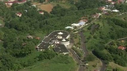 Ville du Lorrain : bourg, lycée et Hôpital