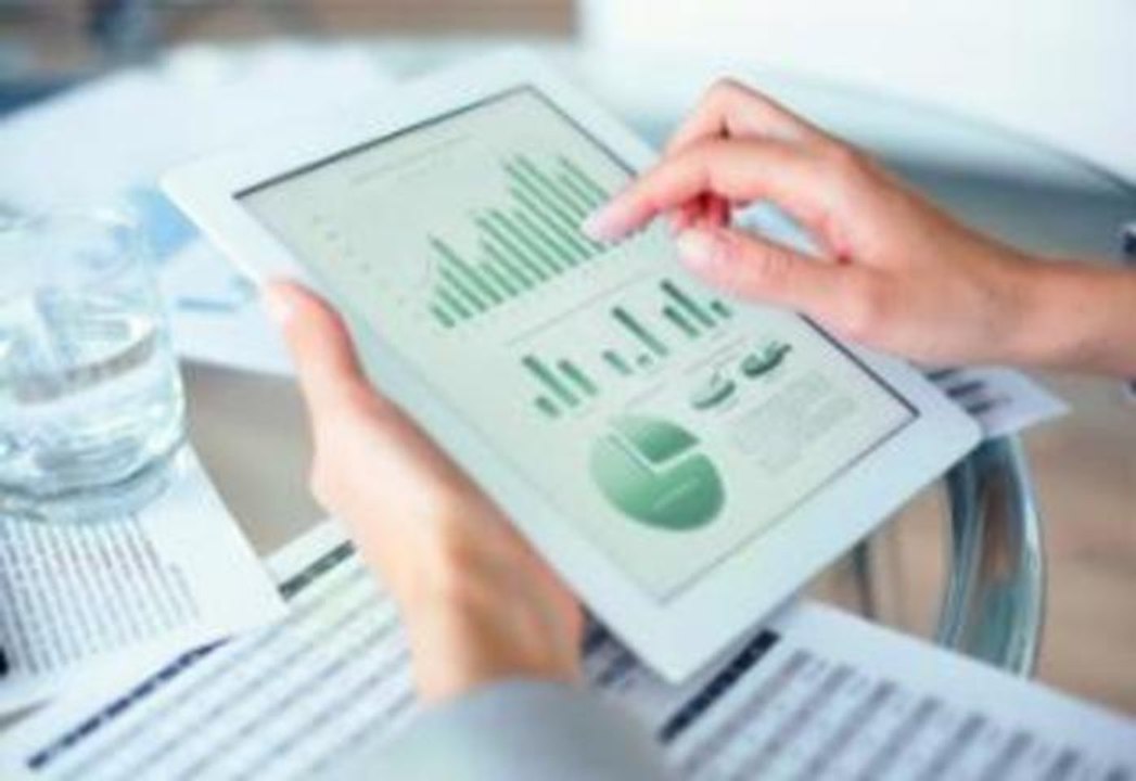 How Yahoo! Inc. (YHOO), Apple Inc. (AAPL) & Others Are Changing Corporate Communication