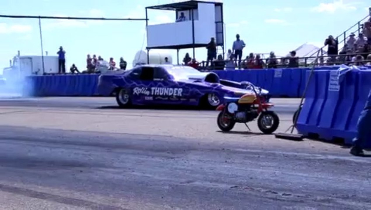 Hanna Show and Go Rolling Thunder Jet Car