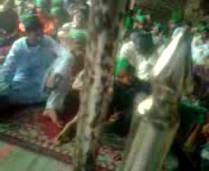 Walidain ka Muqaam by Qari Ijaz