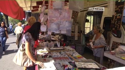 LA CRISI AFFLIGGE LE FAMIGLIE