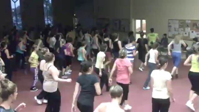 CHOREGRAPHIE ZUMBA, ROCK ANTHEM PARTY LMFAO, BAYEUX FITNESS FORME, MARDI 08 OCTOBRE 2013