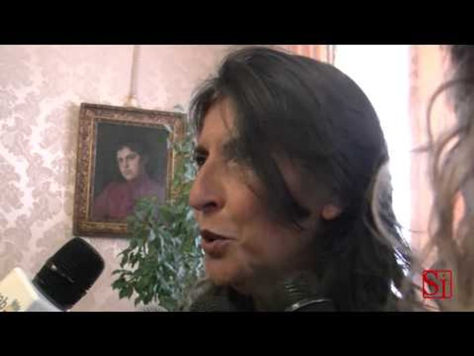 Napoli - I giovani e la sigaretta elettronica: progetto Quadrifoglio -2- (08.10.13)