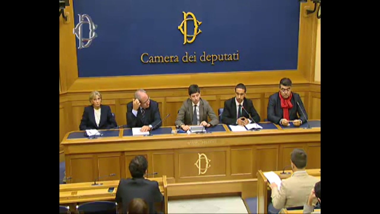 Roma - Immigrazione - Conferenza stampa di Roberto Speranza (08.10.13)