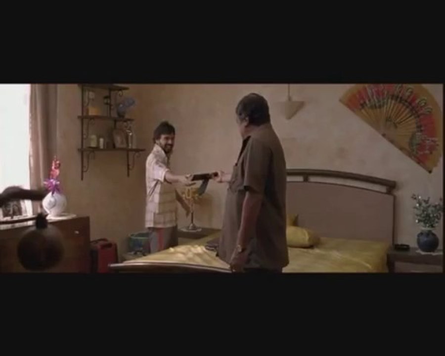 Ghanchakkar Deleted Scene | Bed Sharing [2013]