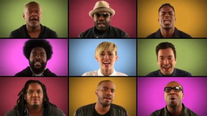 Télécharger la video: We Can't Stop Version A Cappella avec Miley Cyrus, The Roots & Jimmy Fallon!!