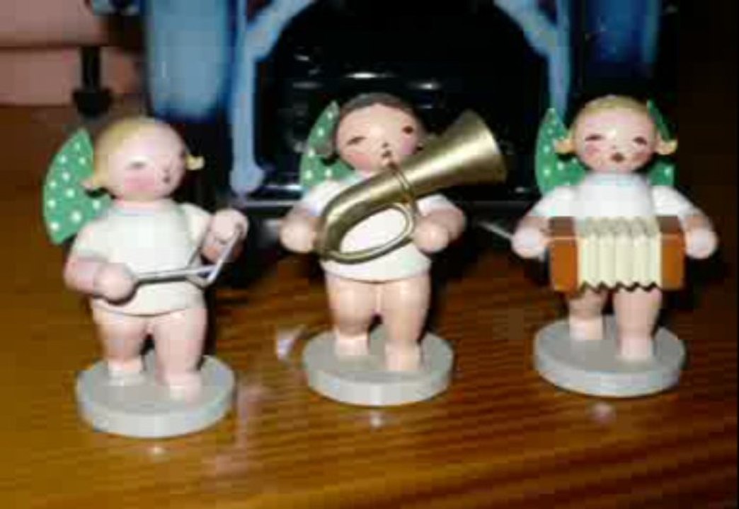 Hallelujah, heut' ist Weihnacht (We need a little Christmas) - Mame