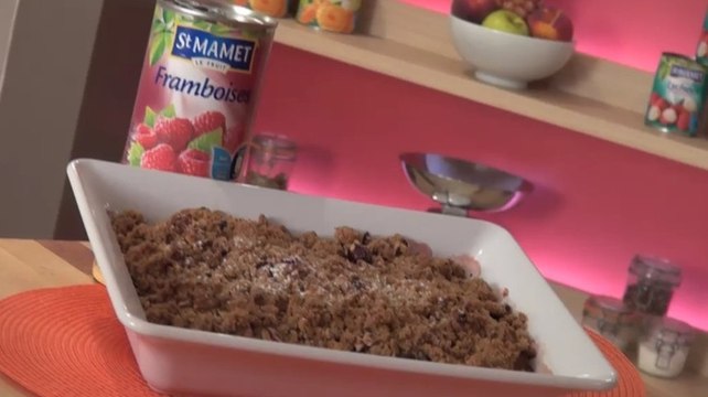 Recette de Crumble pommes et fruits rouges - 750 Grammes