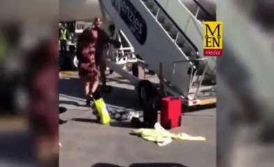 Un homme nu se fait taser sur le tarmac de l’aéroport de Manchester