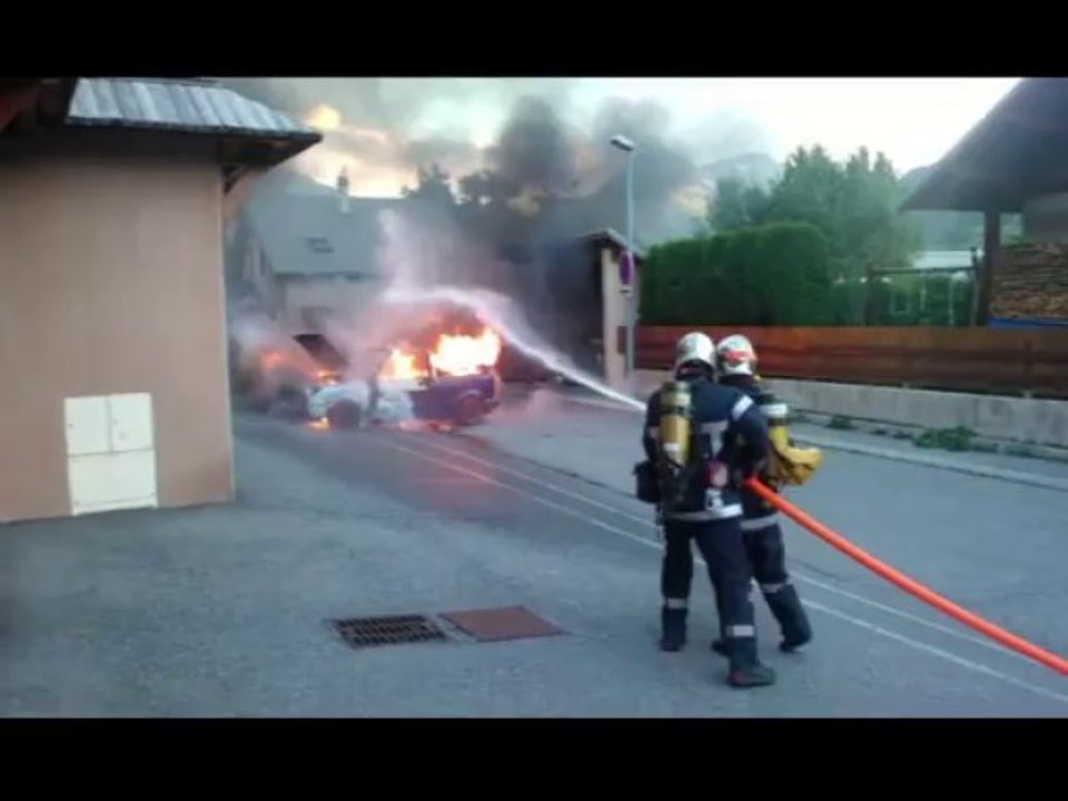 Voiture en feu