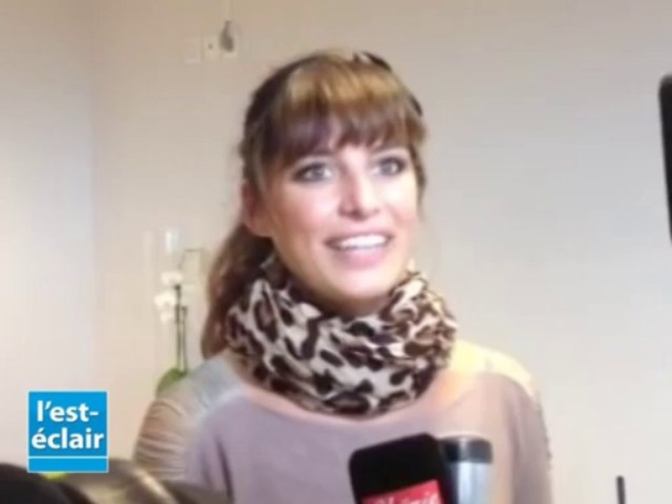 Laëtitia Milot, héroïne de Plus Belle la Vie dédicace son livre à La Chapelle-Saint-Luc