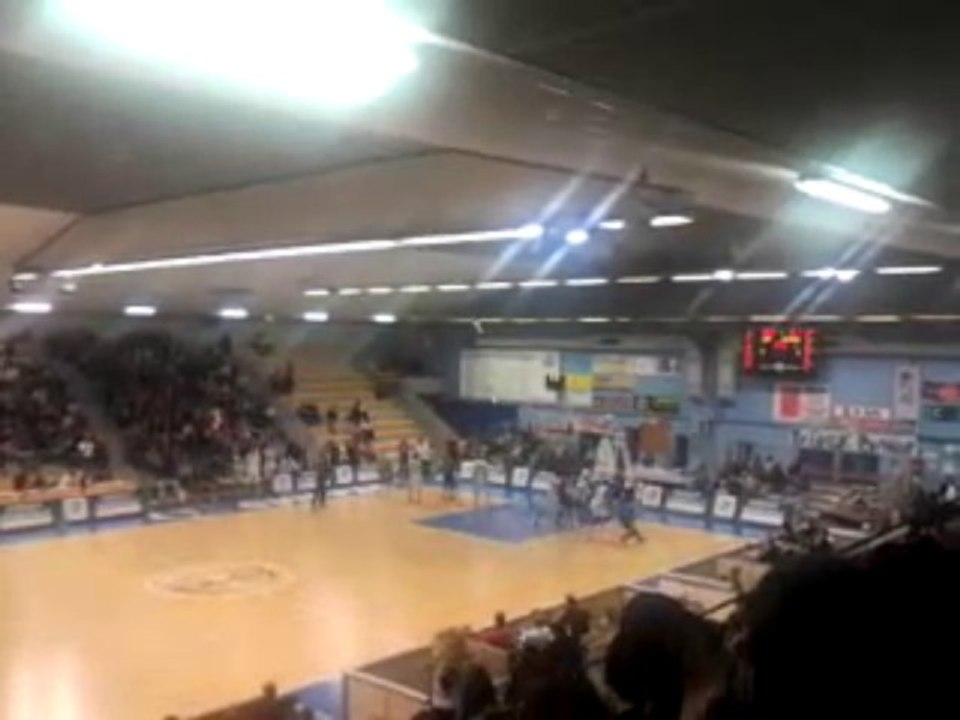 UJAP Quimper remporte le derby breizh basket face au SBB !