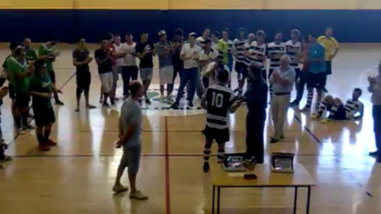 ENTREGA DE TROFEOS EN EL POLIDEPORTIVO LAS LLANAS DE SESTAO