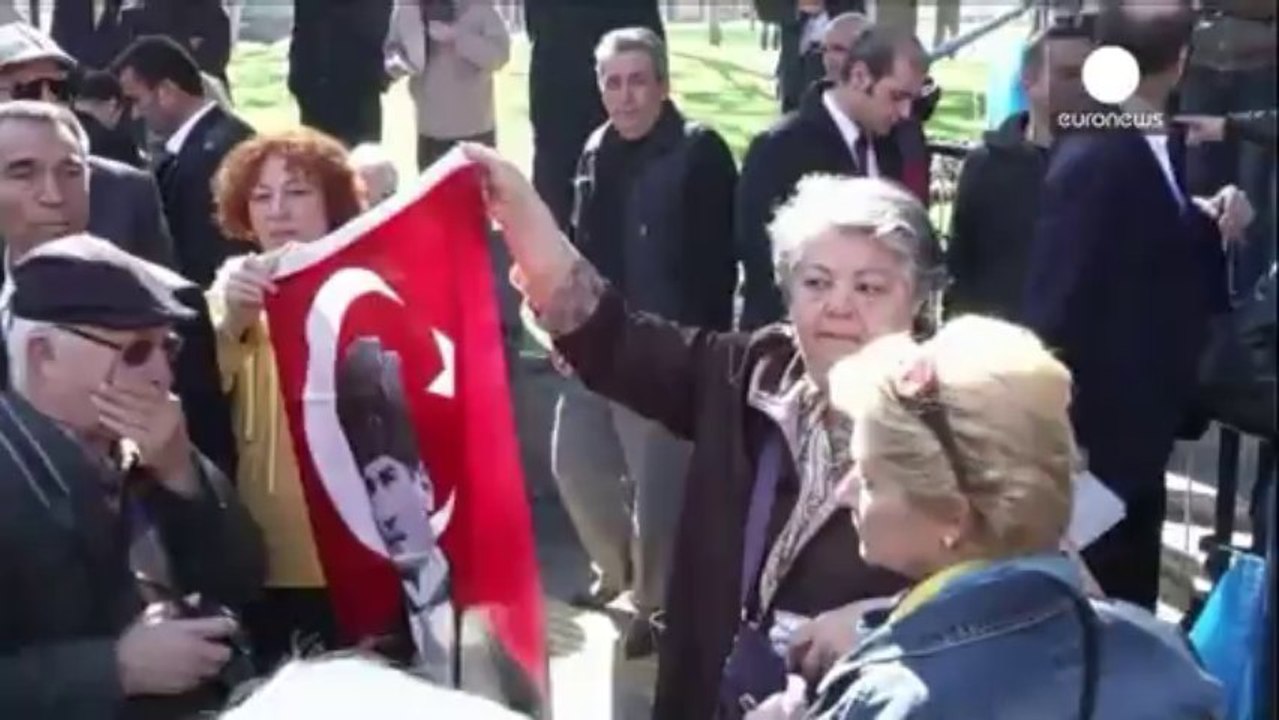 Turkey: verdicts upheld for "Sledgehammer plotters"...