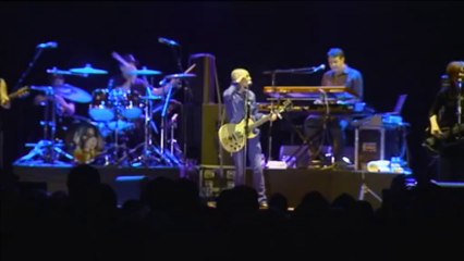 La cantante irlandesa Sinead O Connor presentó anoche su último álbum en Zaragoza