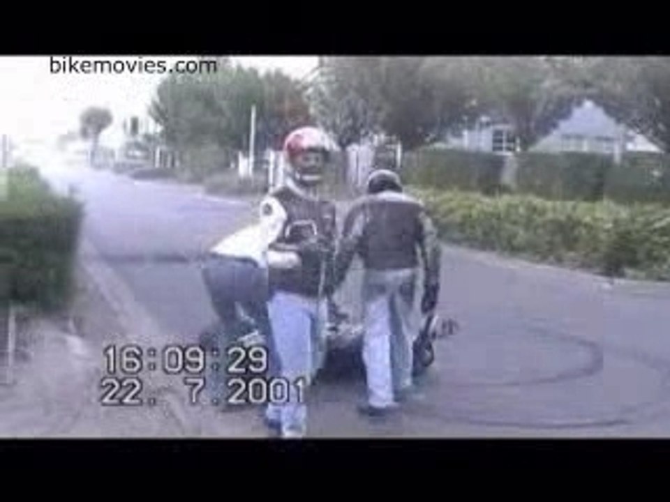 (Moto) Ducati Monster Crash