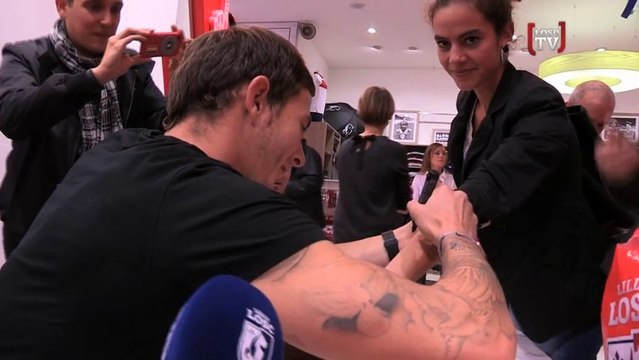 Les Dogues en dédicace au stade Pierre Mauroy