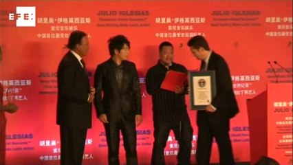 Julio Iglesias entra no livro dos recordes