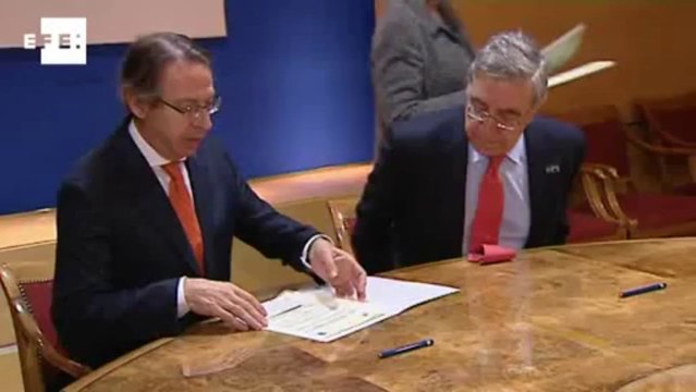 La Agencia Efe y la UNED crean el Máster de Periodismo Internacional