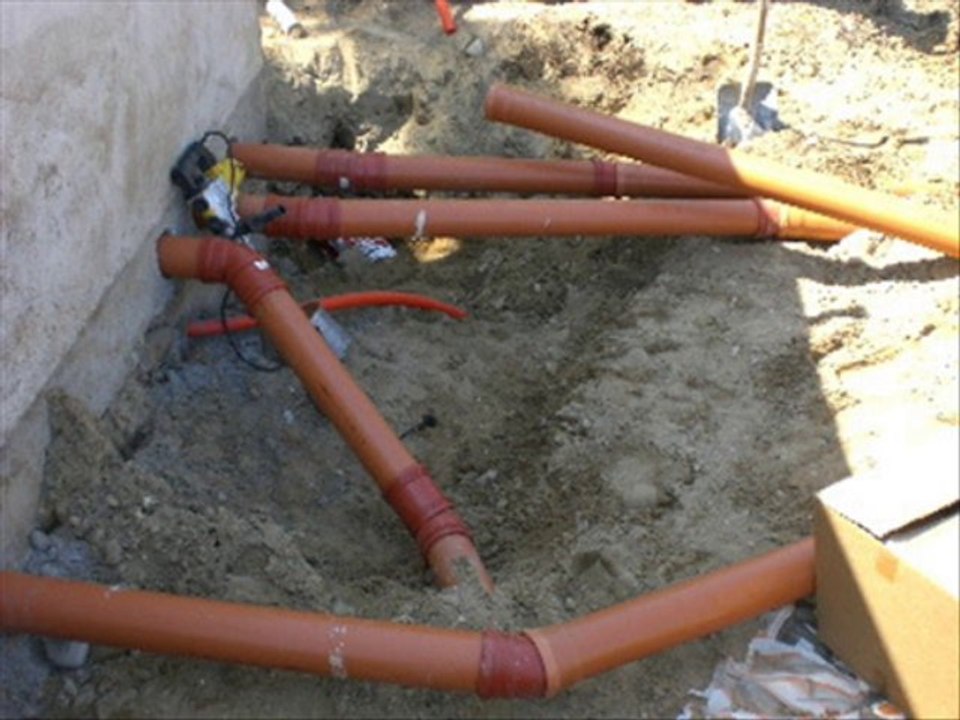 Άντληση Υδάτων Πειραιάς 6941.44.6.446 Αποφράξεις αποχετεύσεων Πειραιάς