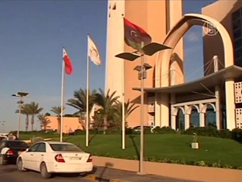 Премьера Ливии похитили и освободили