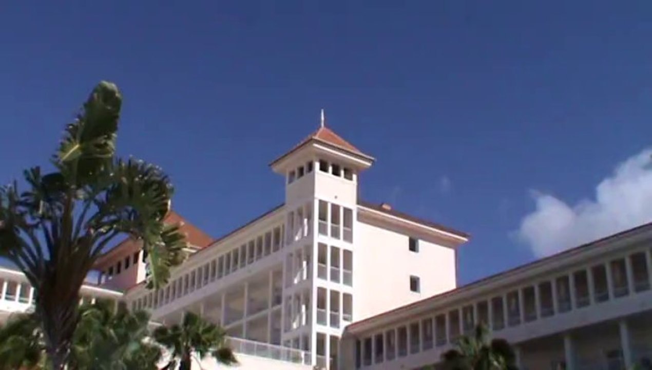 Riu Palace Madeira 4,5 Sterne Canico de Baixo Hotel vom Pool gefilmt Film Video Hotelvideo