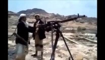 Des soldats Talibans pas très malins avec une arme LOL