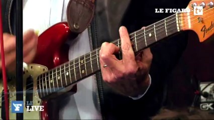 Gaëtan Roussel chante "Eolienne" en live