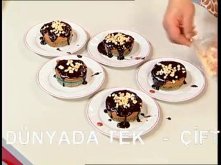 FINDIKLI ÇİKOLATA SOSLU KEK