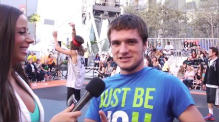 Josh Hutcherson Not Opposed to Future Gay Relationship