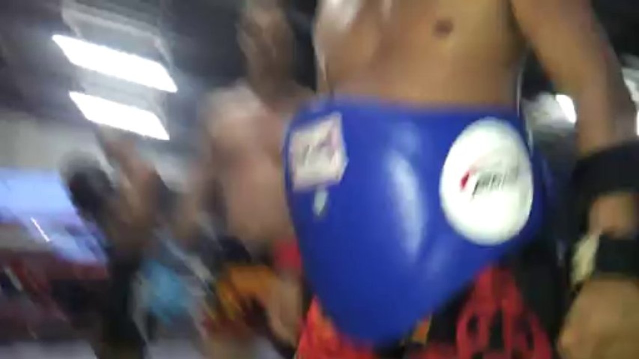Fayad et Saak le 15-03-2012 au Cho Nateetong Muay Thai Camp Pattaya