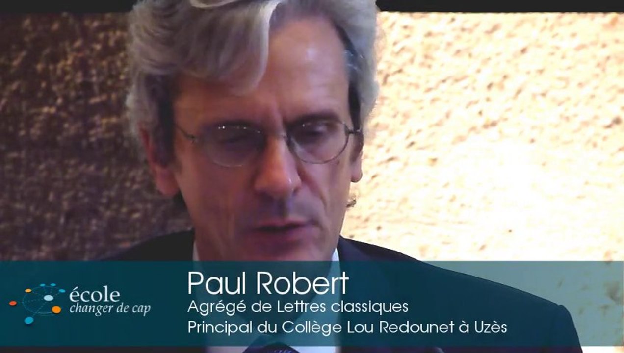 Le pays où chaque enseignant est un expert - Paul Robert