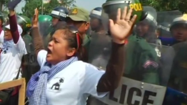 Cambodian protesters scuffle with police during protests over land evictions