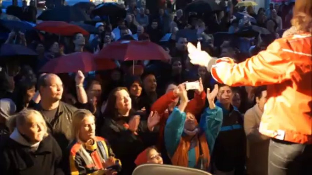 Jürgen Drews bei der Möbelstadt Rück am 10.10.2013