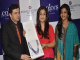Raveena Tandon Launches Waman Hari Pethe Jewellers New Collection Colors