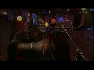 Tracy Chapman - Get up stand up