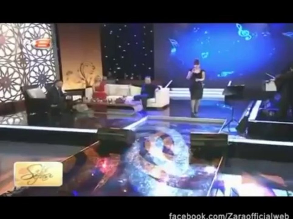 ZARA AÇMA ZÜLÜFLERİN CANLİ