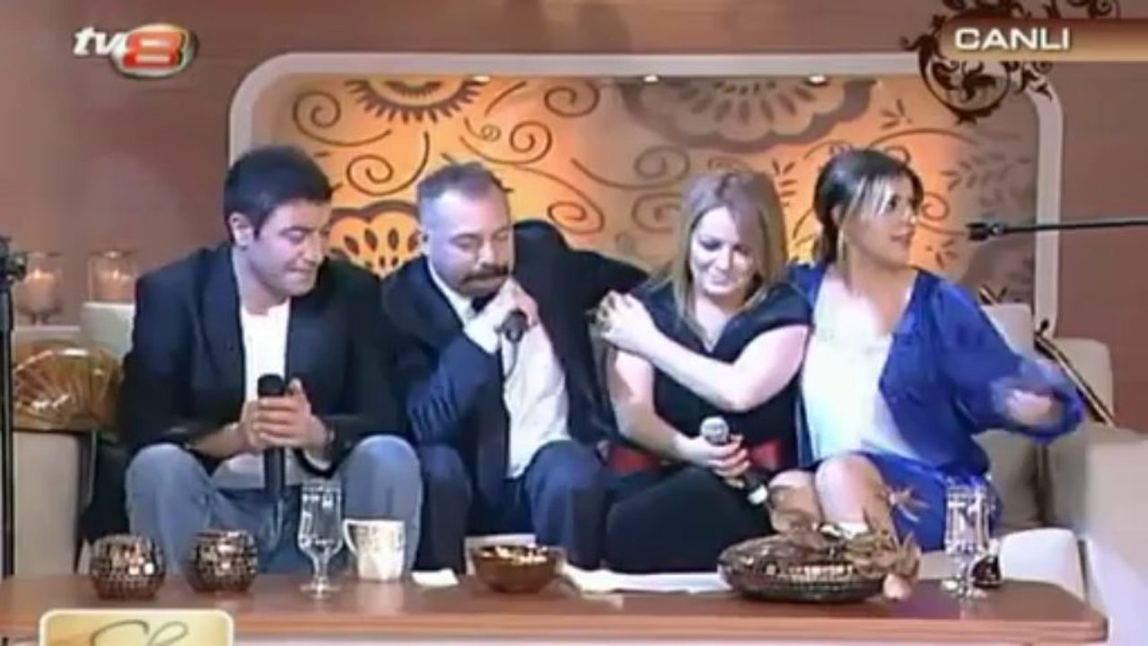 ZARA ŞU DAĞLARDA KAR OLSAYDIM CANLİ