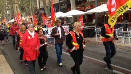 Près de 400 personnes dans les rues contre la réforme des retraites