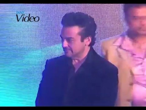 Adnan Sami gets notice for overstaying in India