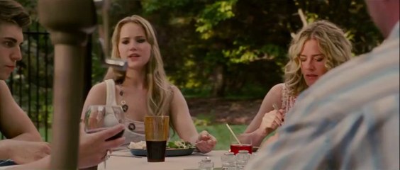 House at the End of the Street - Fragman (Orjinal Dil)